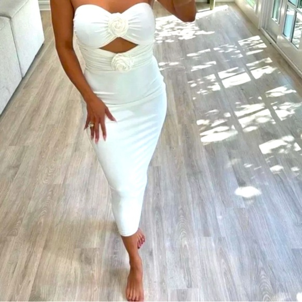 New Torn by Ronny Kobo Selena Rosette Strapless Ruched Bodycon Dress